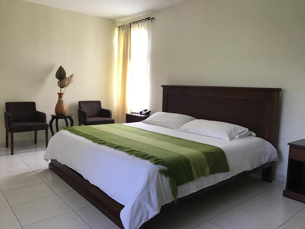 La Quinta San Andres Hotell Ibarra Exteriör bild